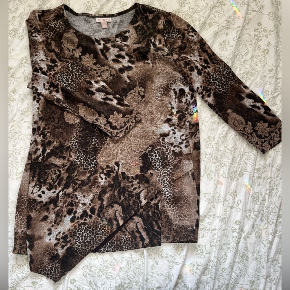 Chic Glittery Brown Animal Print Sweater